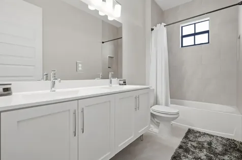 10271 Peninsula Place Parkland FL 33076