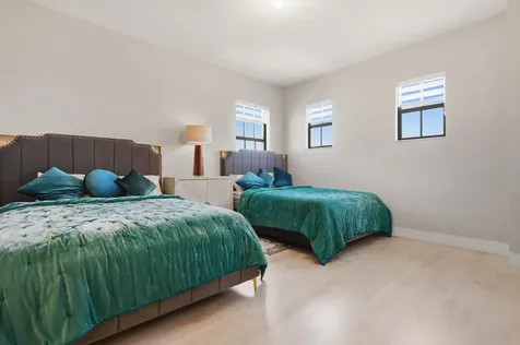 10271 Peninsula Place Parkland FL 33076