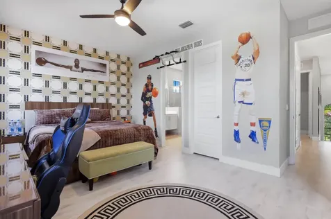 10271 Peninsula Place Parkland FL 33076