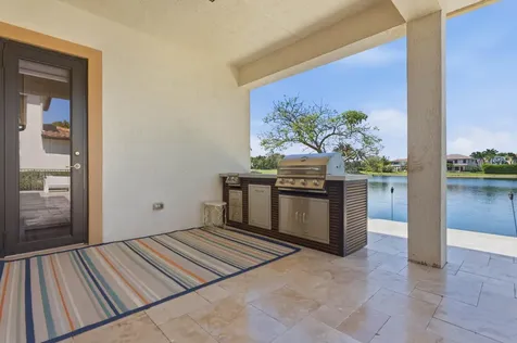 10271 Peninsula Place Parkland FL 33076