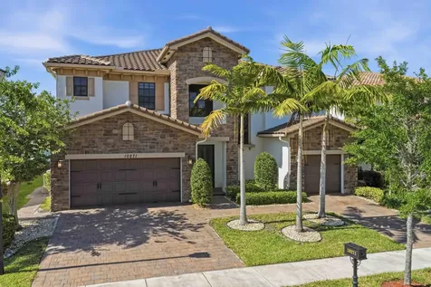 10271 Peninsula Place Parkland FL 33076