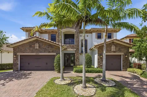 10271 Peninsula Place Parkland FL 33076