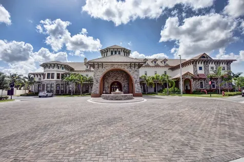 10271 Peninsula Place Parkland FL 33076