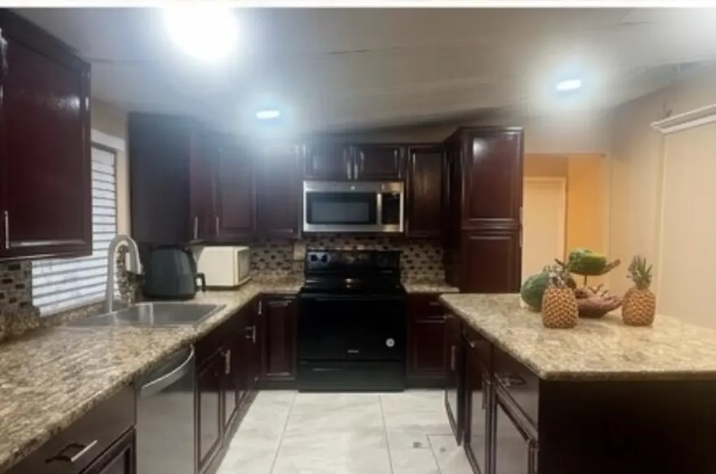 729 Ilex Court West Palm Beach FL 33403