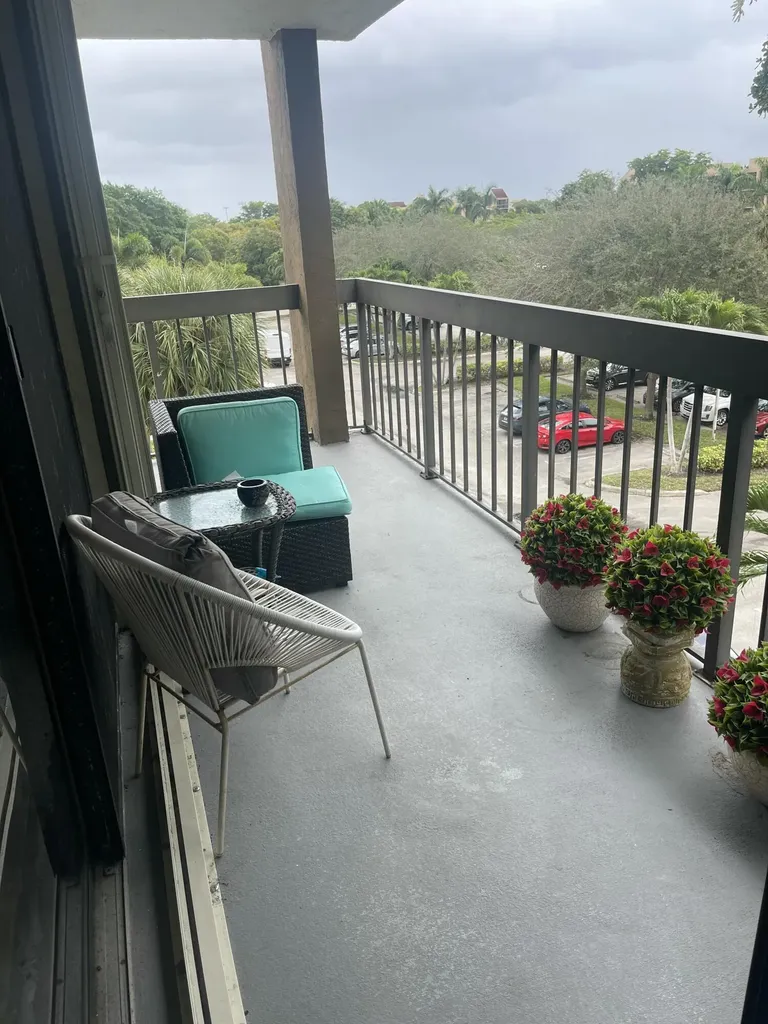955 Egret Circle Delray Beach FL 33444
