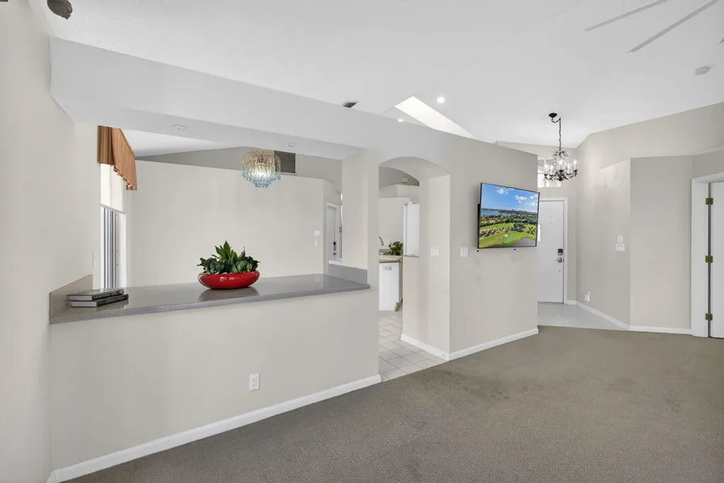 48 Via Del Corso Palm Beach Gardens FL 33418