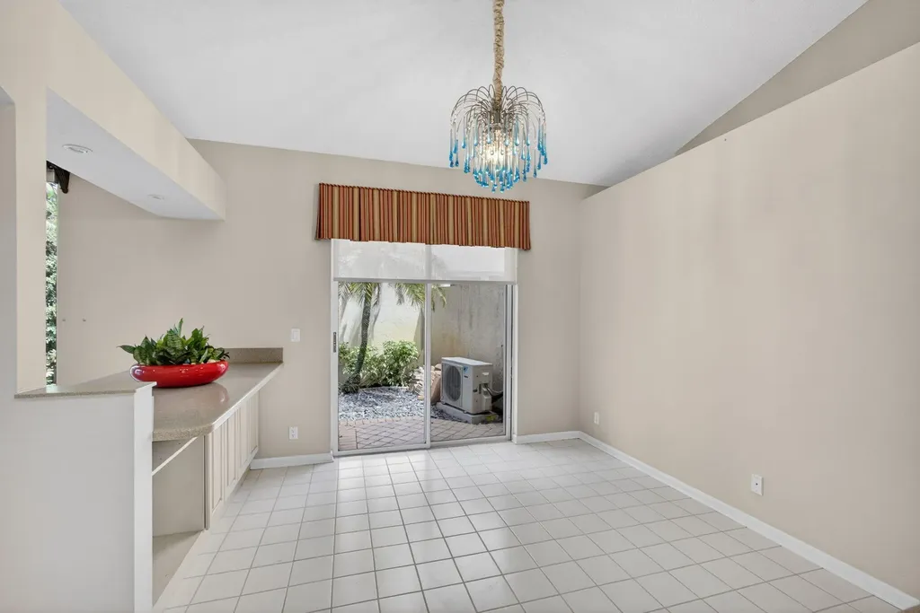 48 Via Del Corso Palm Beach Gardens FL 33418