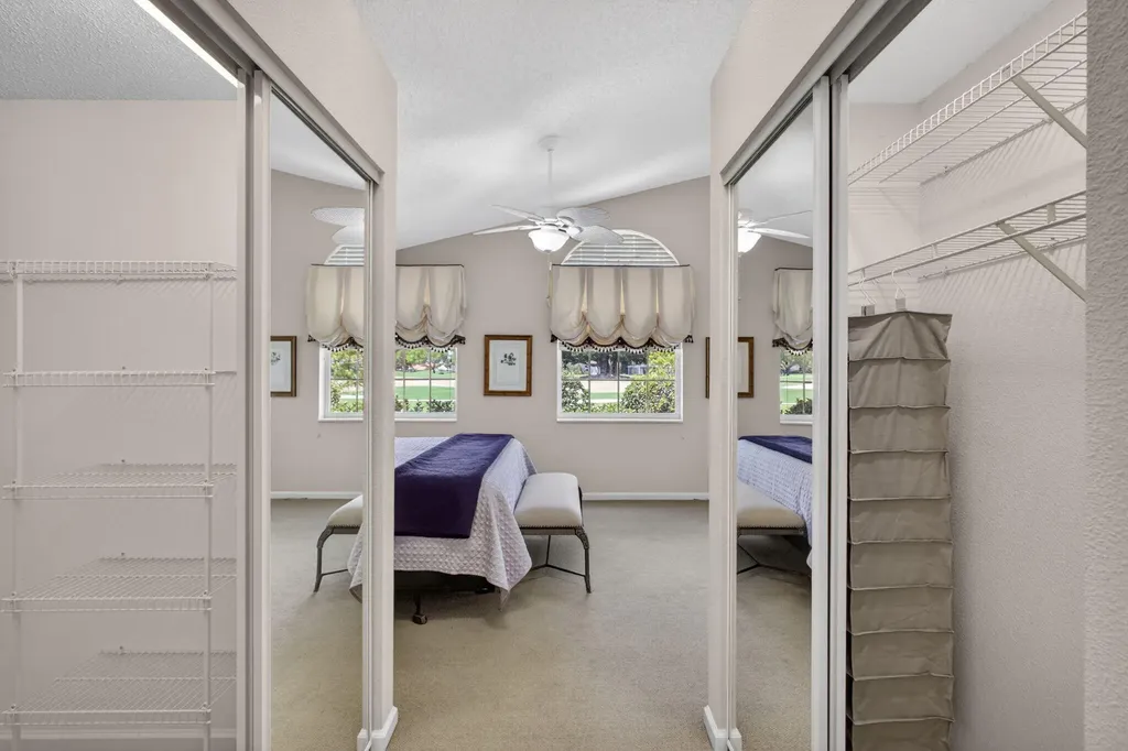 48 Via Del Corso Palm Beach Gardens FL 33418