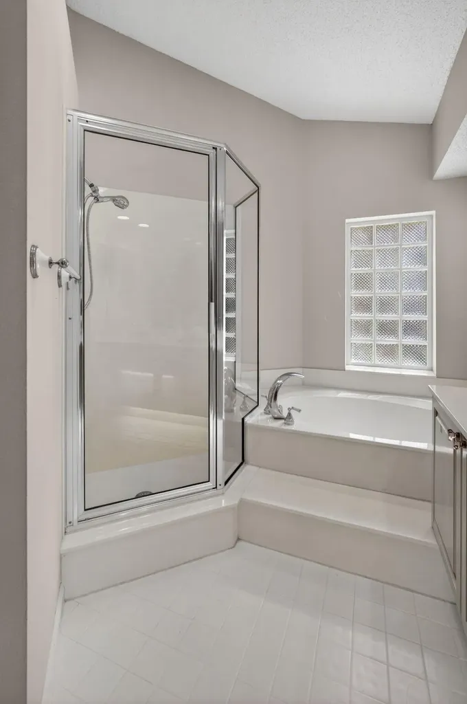 48 Via Del Corso Palm Beach Gardens FL 33418
