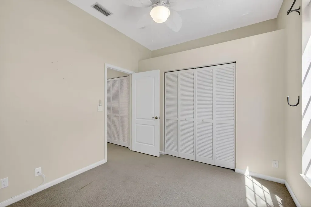 48 Via Del Corso Palm Beach Gardens FL 33418