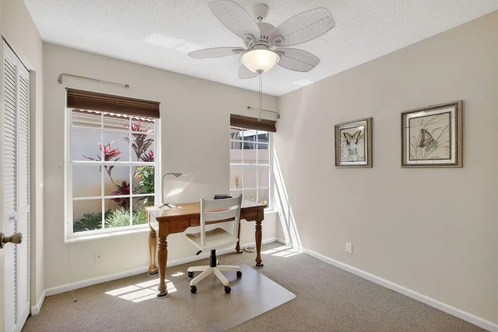 48 Via Del Corso Palm Beach Gardens FL 33418