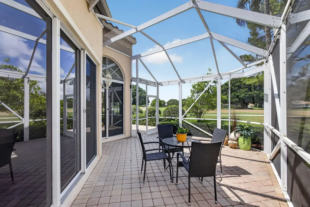 48 Via Del Corso Palm Beach Gardens FL 33418