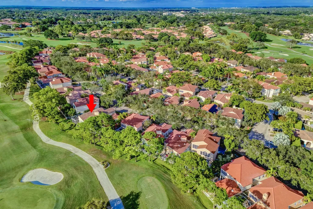 48 Via Del Corso Palm Beach Gardens FL 33418