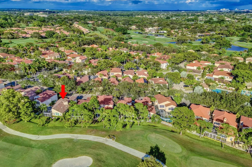 48 Via Del Corso Palm Beach Gardens FL 33418