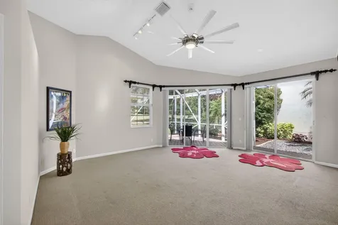 48 Via Del Corso Palm Beach Gardens FL 33418