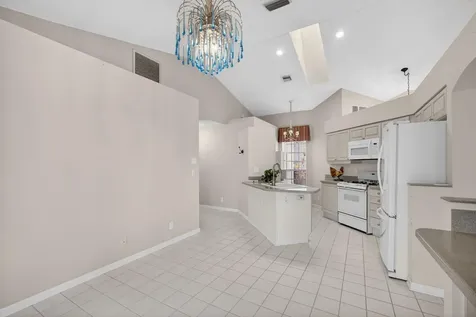 48 Via Del Corso Palm Beach Gardens FL 33418