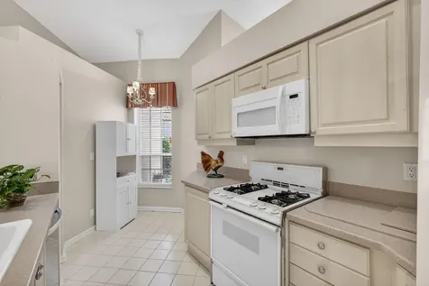 48 Via Del Corso Palm Beach Gardens FL 33418