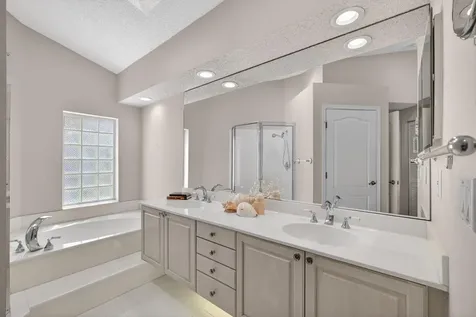 48 Via Del Corso Palm Beach Gardens FL 33418