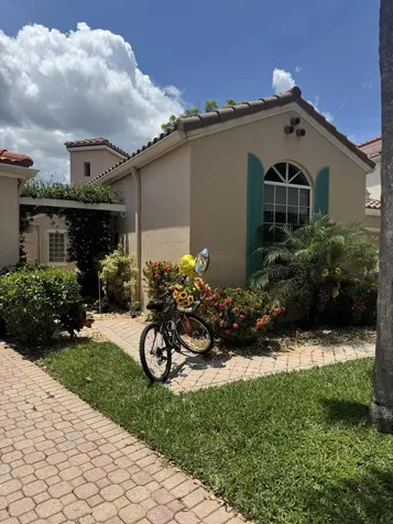 48 Via Del Corso Palm Beach Gardens FL 33418