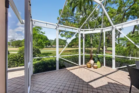 48 Via Del Corso Palm Beach Gardens FL 33418