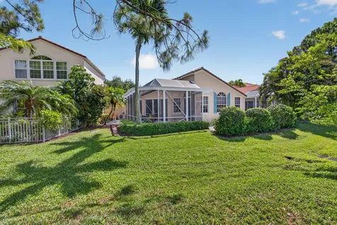 48 Via Del Corso Palm Beach Gardens FL 33418