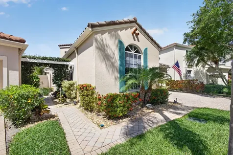48 Via Del Corso Palm Beach Gardens FL 33418