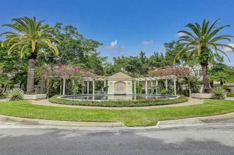 48 Via Del Corso Palm Beach Gardens FL 33418