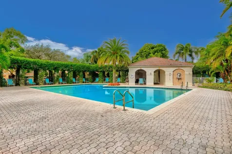 48 Via Del Corso Palm Beach Gardens FL 33418