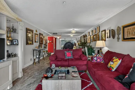 3671 Environ Boulevard Lauderhill FL 33319