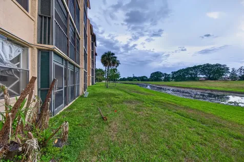 3671 Environ Boulevard Lauderhill FL 33319