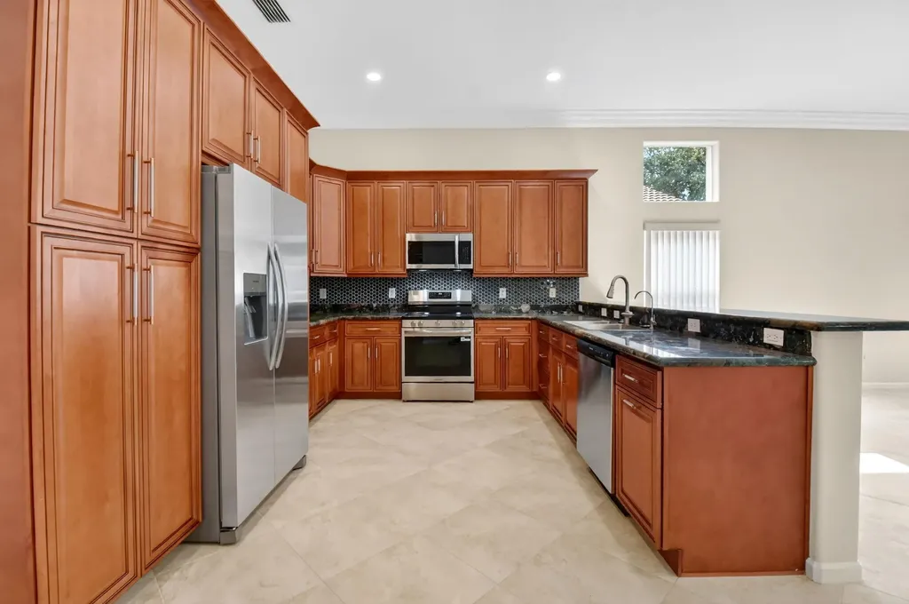 6812 Belmont Shore Drive Delray Beach FL 33446