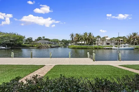 4189 SE Saint Lucie Boulevard Stuart FL 34997