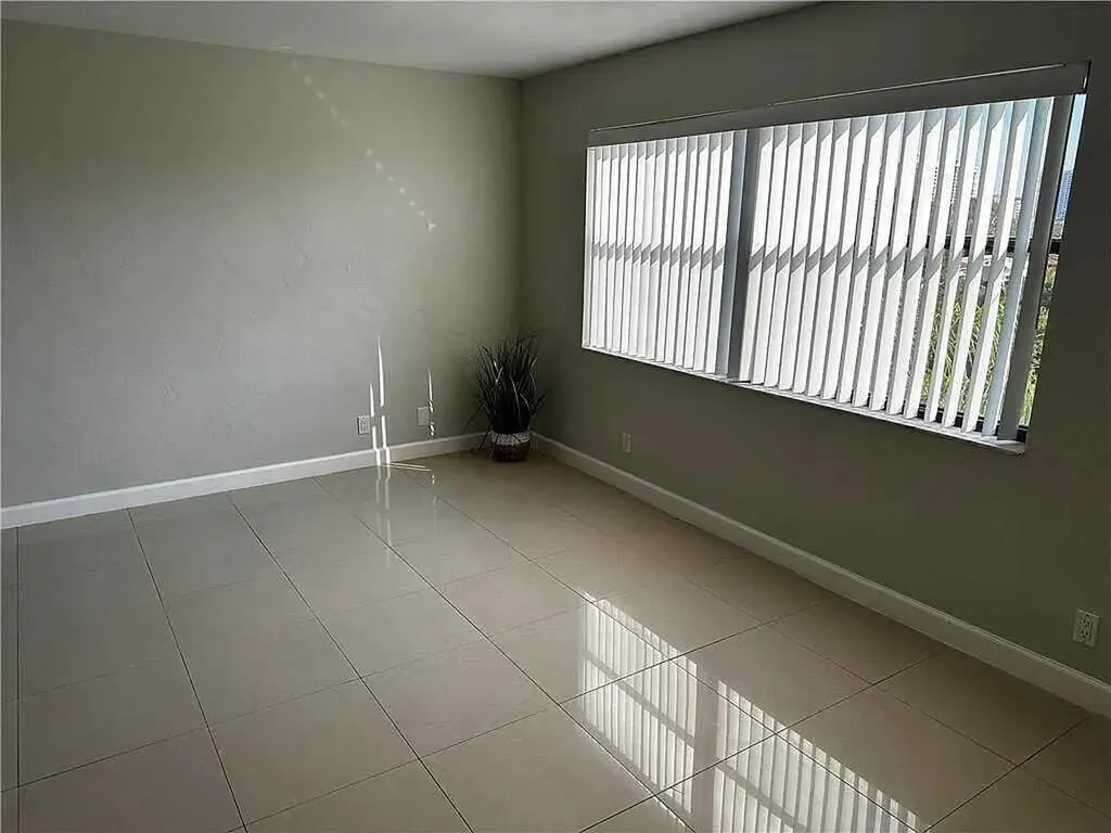 105 S Riverside Drive Pompano Beach FL 33062