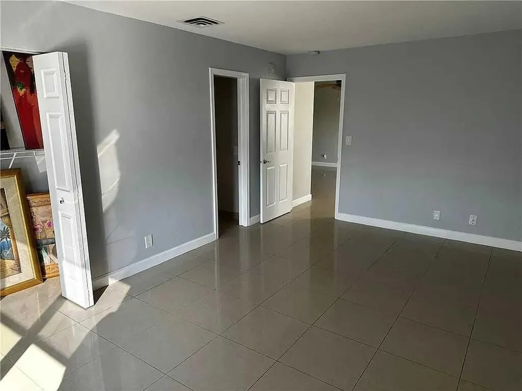 105 S Riverside Drive Pompano Beach FL 33062