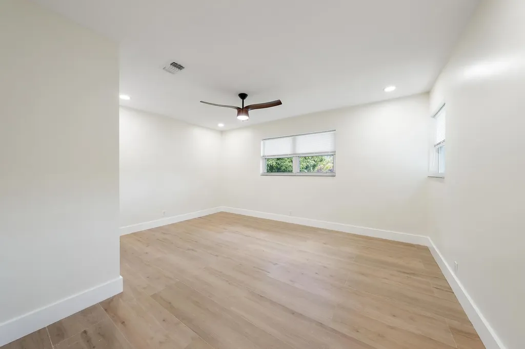 117 SE 22nd Avenue Boynton Beach FL 33435