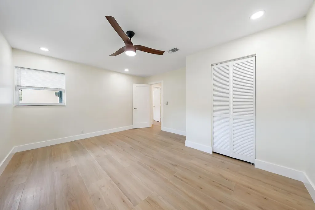117 SE 22nd Avenue Boynton Beach FL 33435