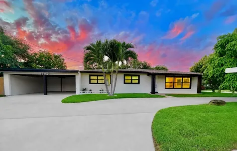 117 SE 22nd Avenue Boynton Beach FL 33435