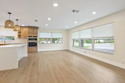 117 SE 22nd Avenue Boynton Beach FL 33435