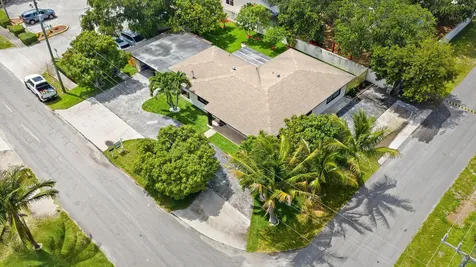 117 SE 22nd Avenue Boynton Beach FL 33435
