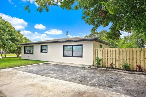 117 SE 22nd Avenue Boynton Beach FL 33435