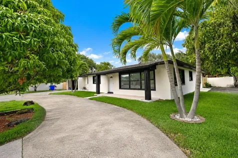 117 SE 22nd Avenue Boynton Beach FL 33435