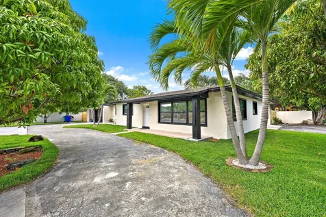 117 SE 22nd Avenue Boynton Beach FL 33435