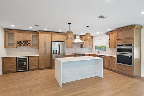 117 SE 22nd Avenue Boynton Beach FL 33435