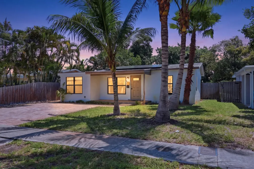 5224 NE 2nd Terrace Oakland Park FL 33334