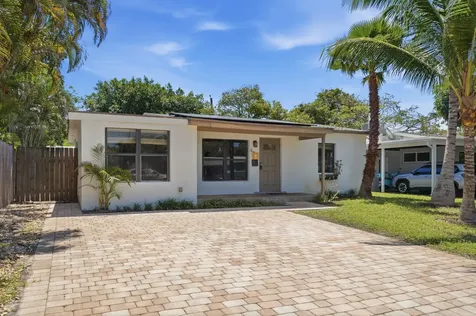 5224 NE 2nd Terrace Oakland Park FL 33334