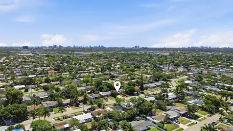5224 NE 2nd Terrace Oakland Park FL 33334