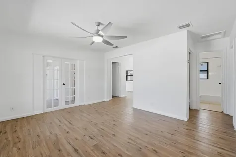 5224 NE 2nd Terrace Oakland Park FL 33334