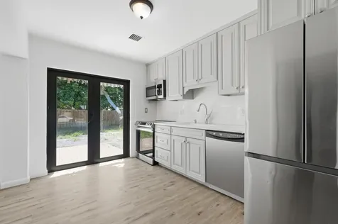 5224 NE 2nd Terrace Oakland Park FL 33334