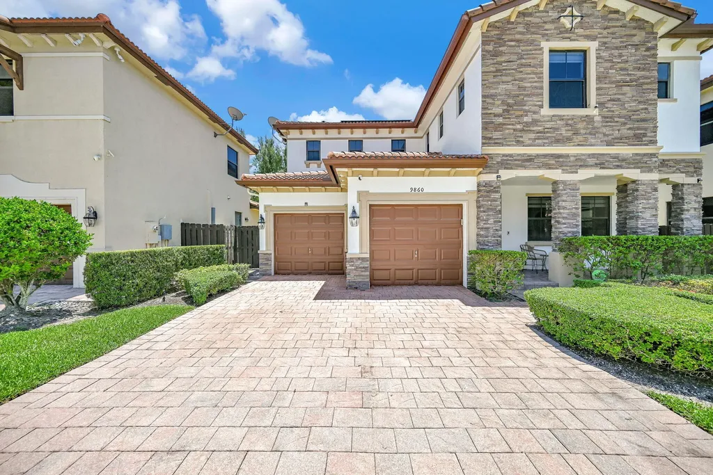 9860 NW 86th Terrace Doral FL 33178