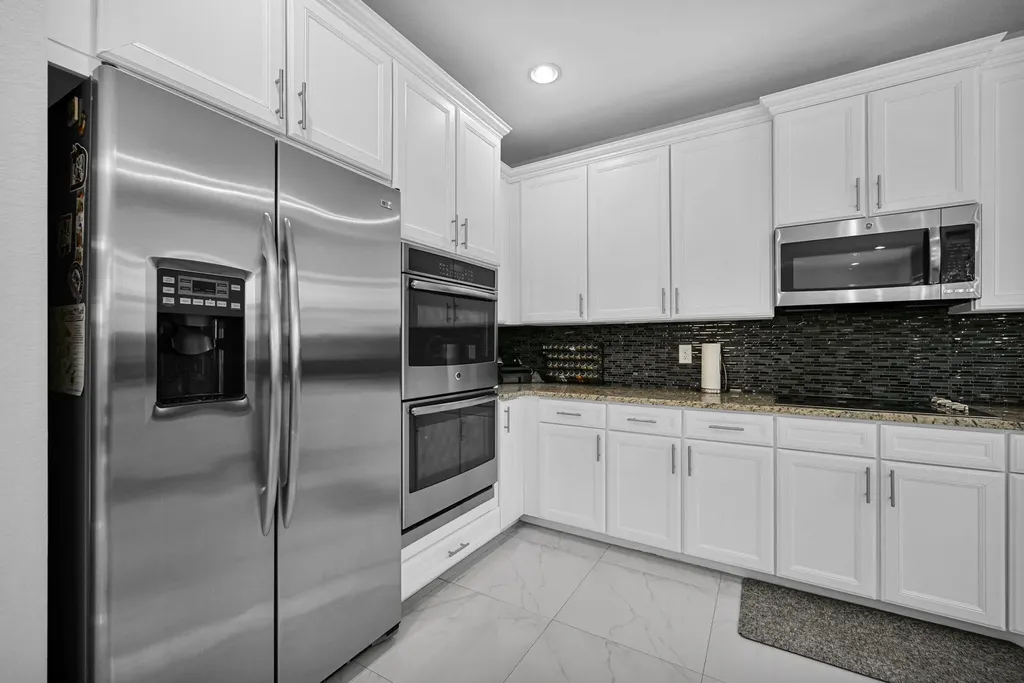 9860 NW 86th Terrace Doral FL 33178